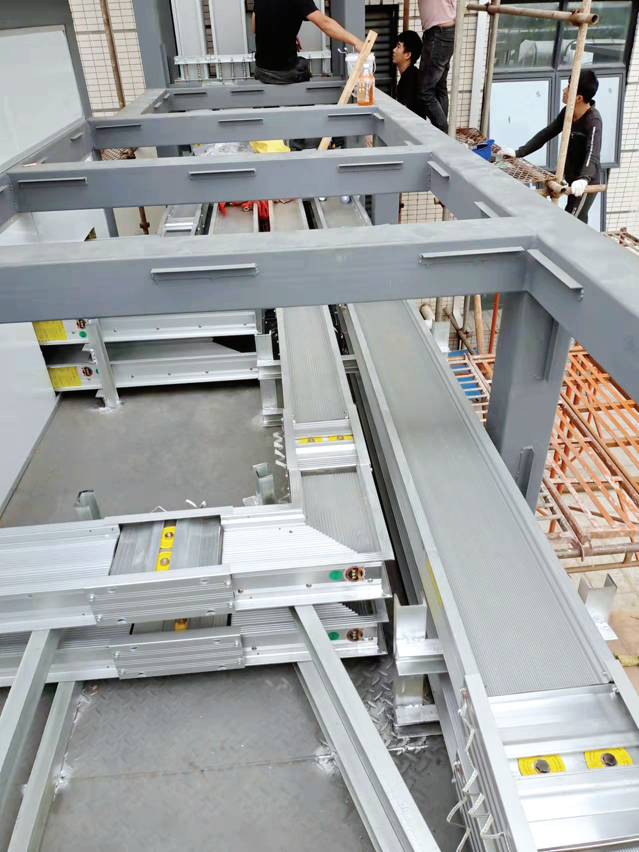 Enclosed Bus Duct and Transformer Connection: Methods, Fire Resistance, and Safety Guide